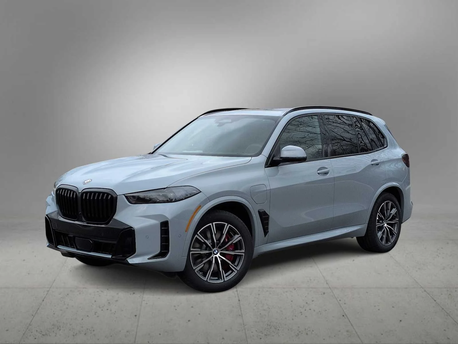 2026 BMW X5 xDrive50e's photo