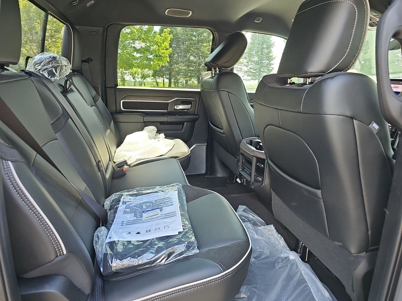 New 2026 Ceramic Gray Clearcoat Ram Laramie image 15
