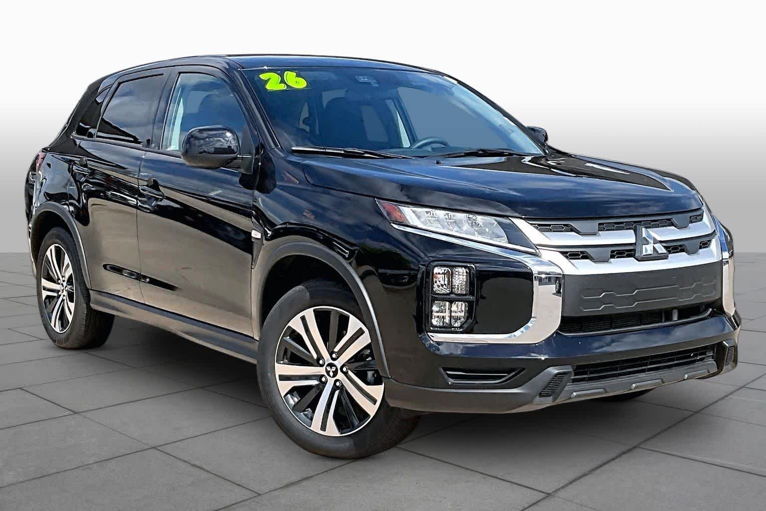 Used 2026 Labrador Black Pearl Mitsubishi ES image 3