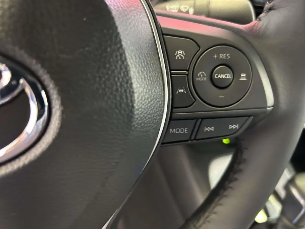 Used 2026  Toyota SE image 20