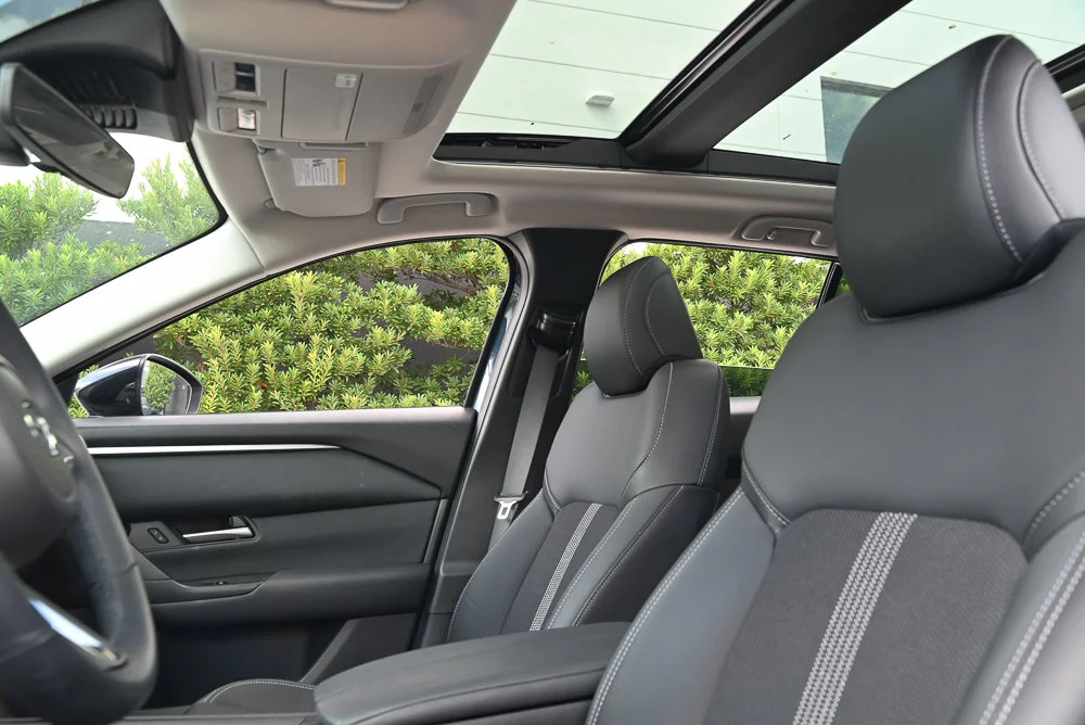 Certified Used 2026 Blue Mazda 2.5 S Preferred image 5