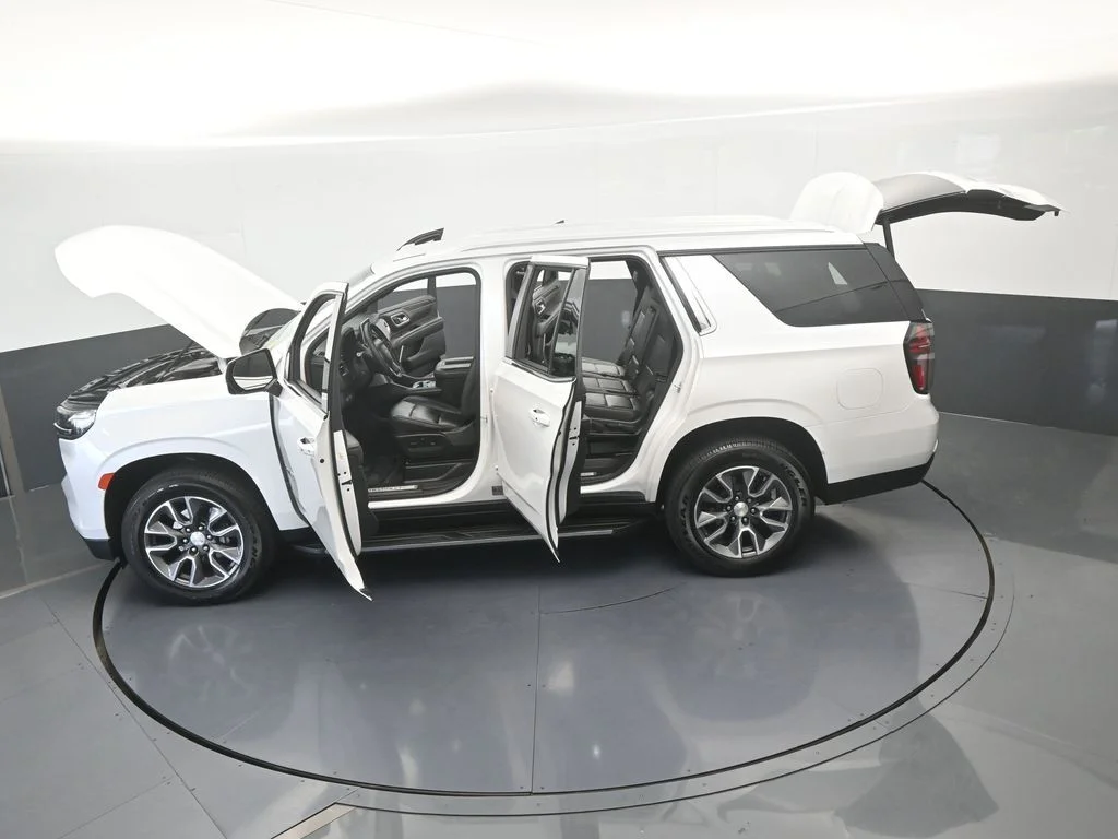 Used 2022 Iridescent Pearl Tricoat Chevrolet LT image 76