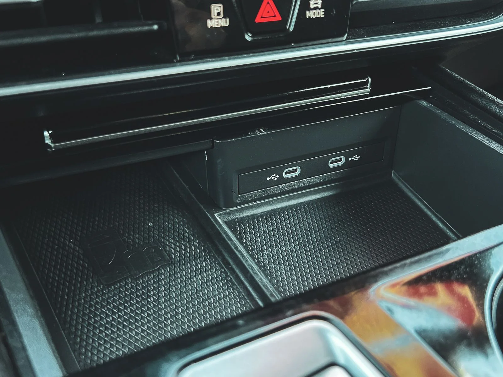 2024 Volkswagen Atlas Cross Sport SE w/Tech - Photo 25
