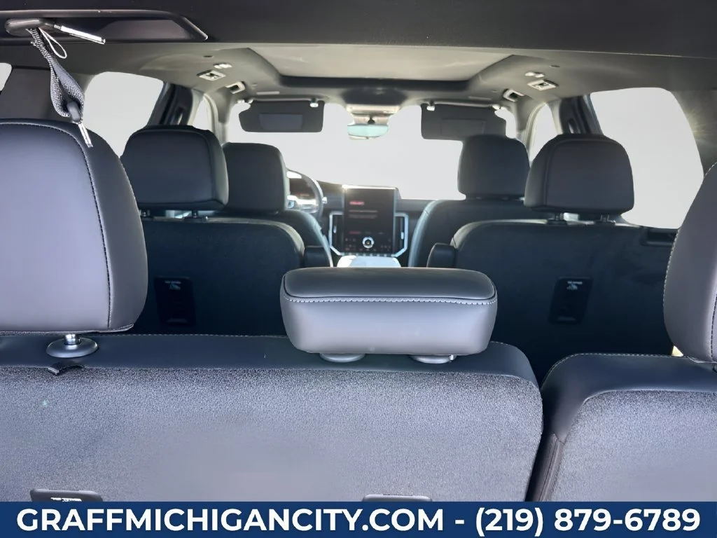 2027 GMC Acadia Elevation - Photo 42