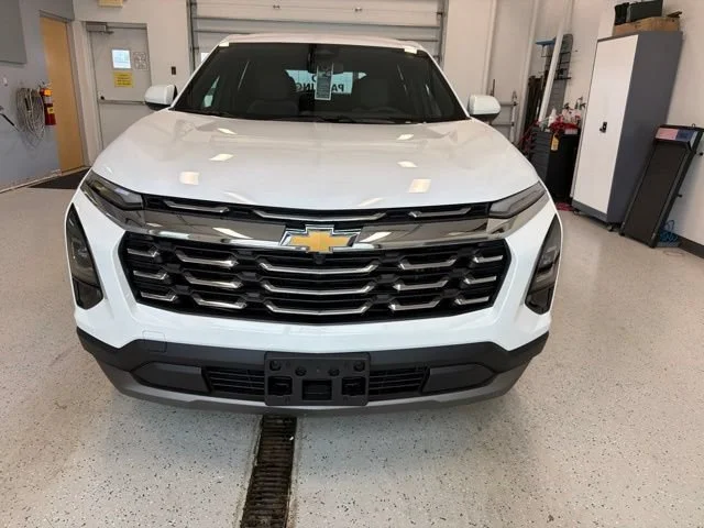 New 2027 Summit White Chevrolet LT image 2