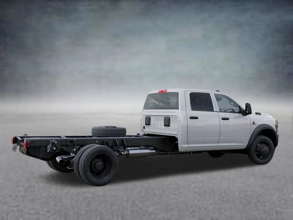New 2026 Bright White Clear-Coat Exterior Paint RAM Tradesman image 4