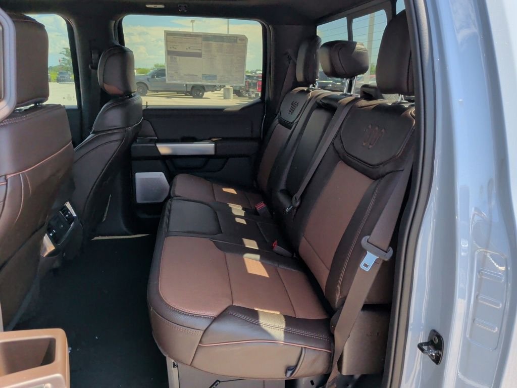 New 2026 Glacier Gray Metallic Tri-Coat Ford F-250® King Ranch® image 39