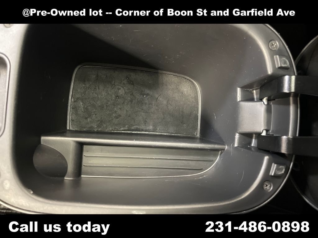 Used 2011 Gray Kia Exclaim image 24
