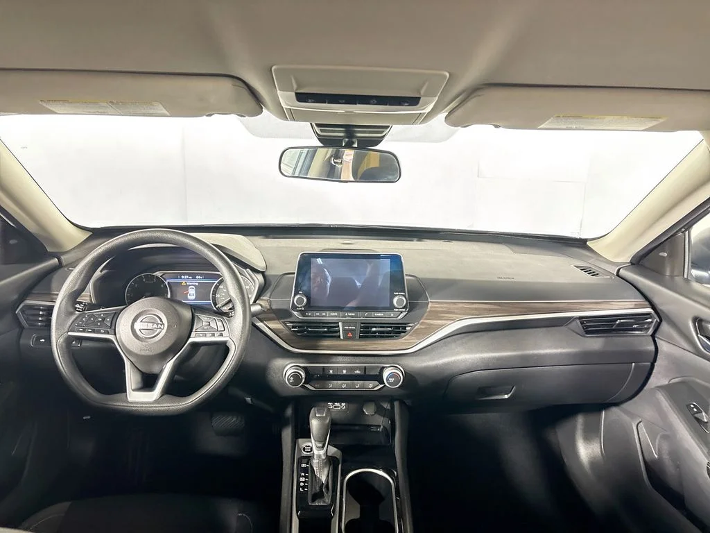 Used 2024 Gray Nissan 2.5 SV image 12