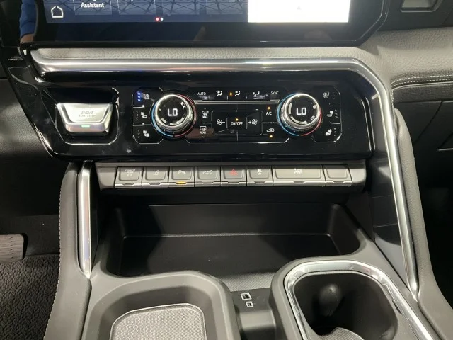 2026 GMC Sierra 3500HD Denali - Photo 29