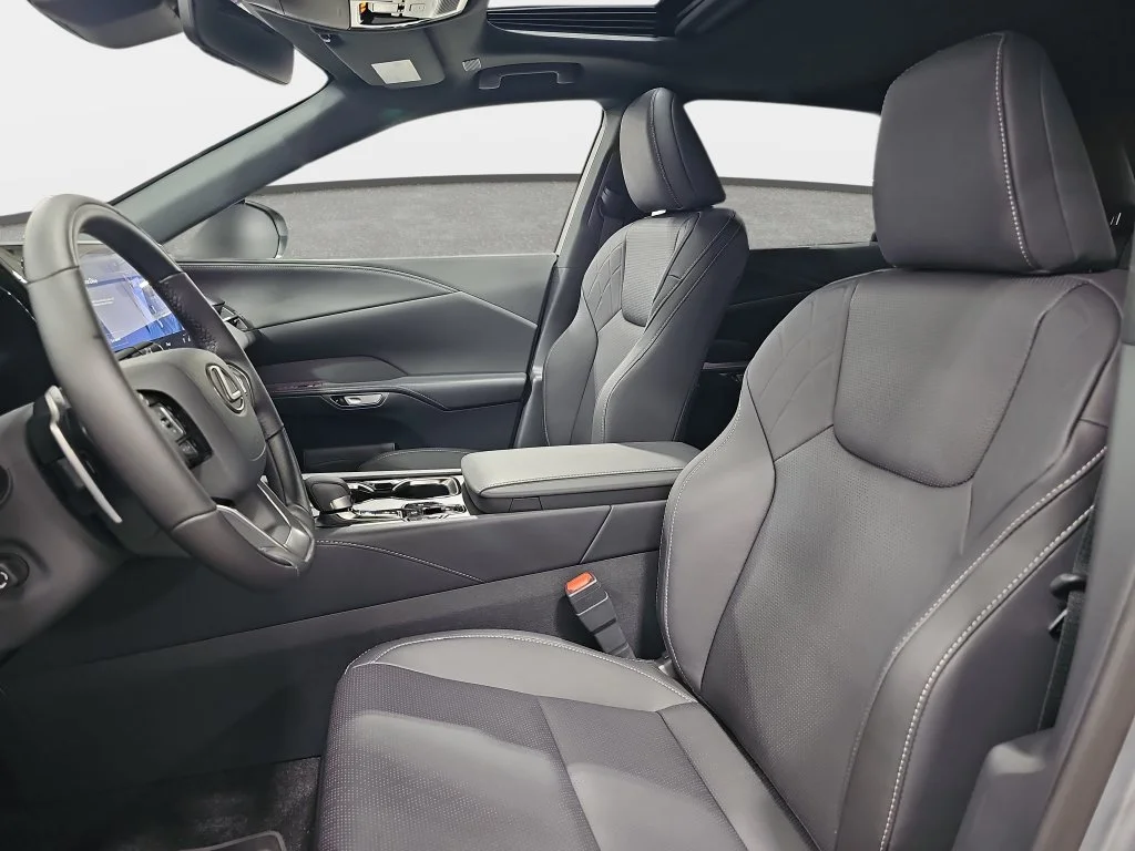 New 2026 Iridium Lexus PREMIUM PLUS image 14