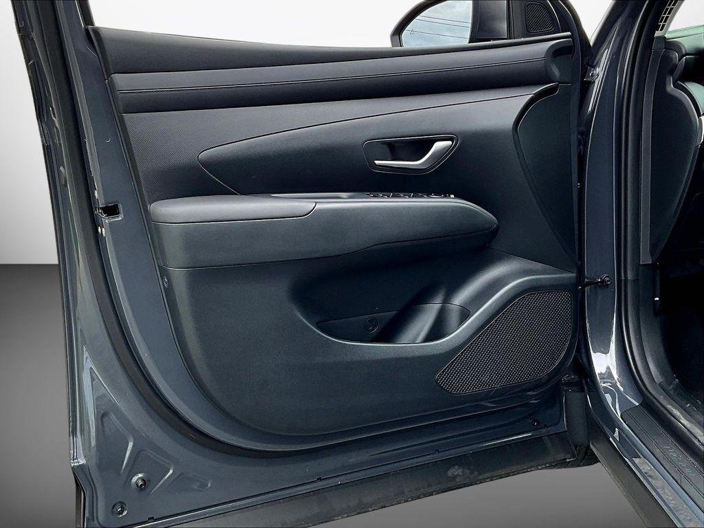 New 2026 Gray Hyundai SE FWD image 19