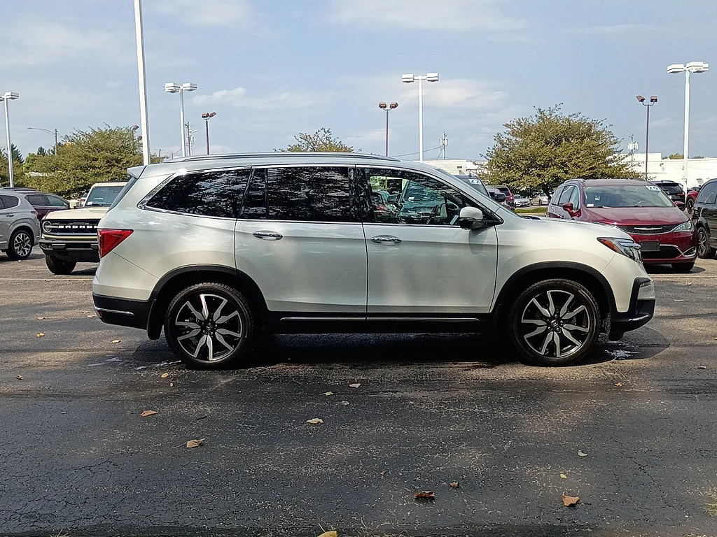 Certified Used 2021 WHITE Honda Elite image 2