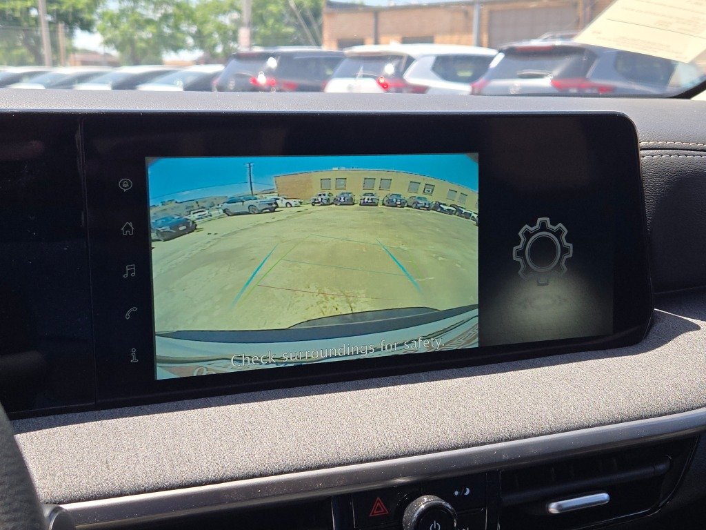 Used 2025 White Nissan SV image 22