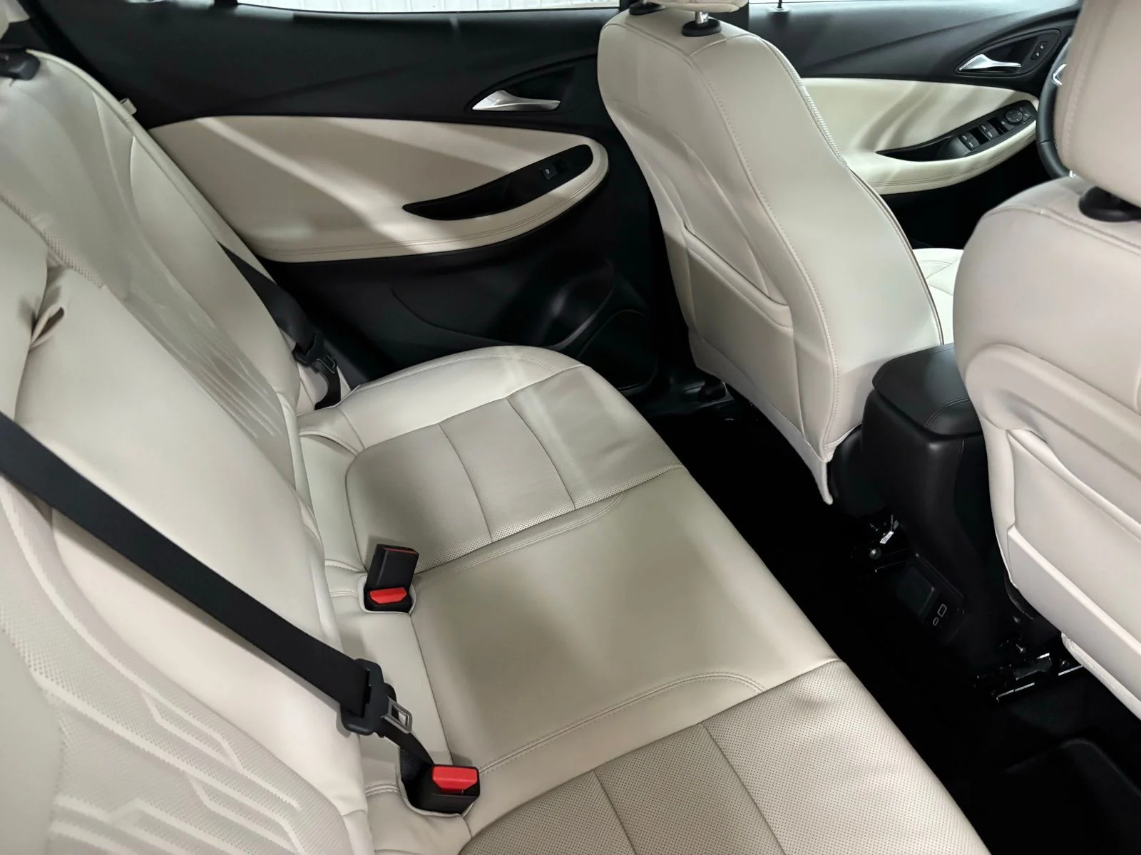 Used 2026 Red Buick Avenir image 19