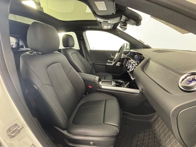 New 2026 White Mercedes-Benz GLA 250 image 41