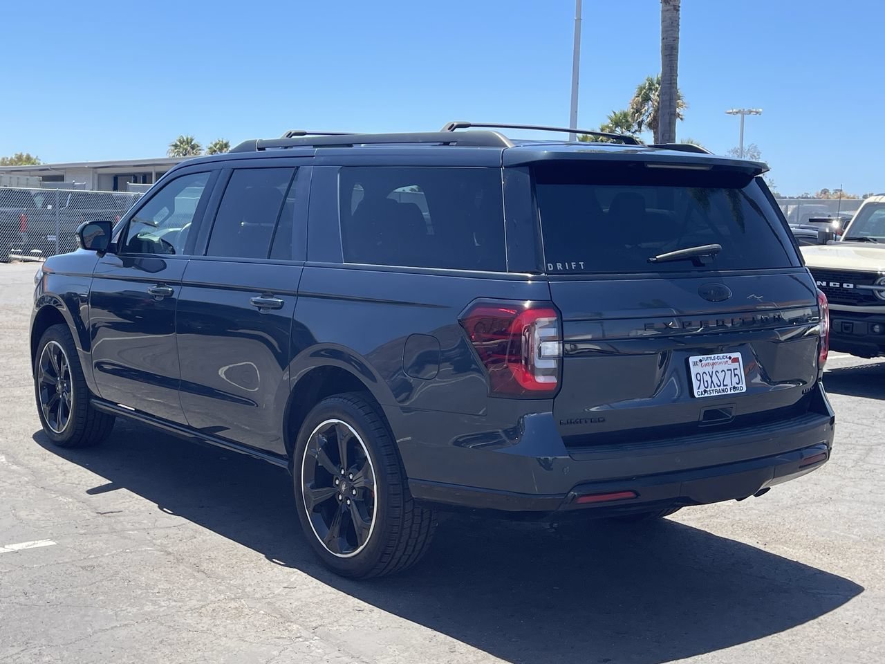 Used 2023 Blue Ford Limited image 4