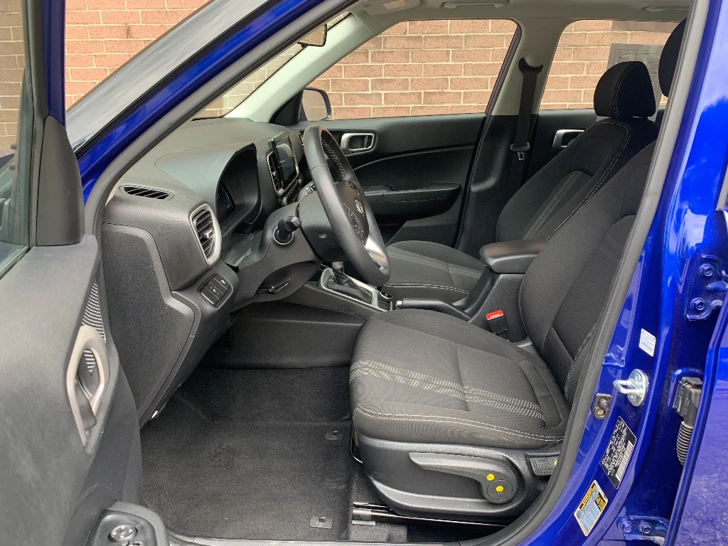 Used 2025 Intense Blue Hyundai SEL image 13