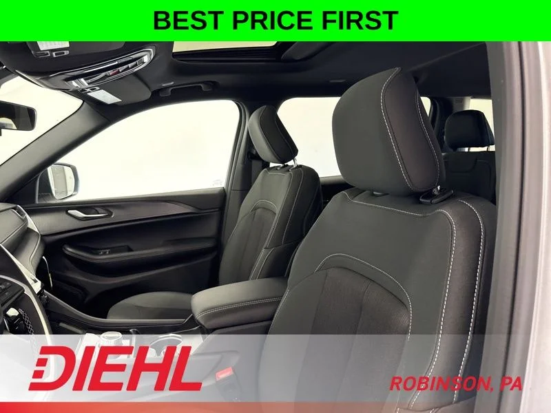 New 2026 Silver Zynith Exterior Paint Jeep Laredo image 21