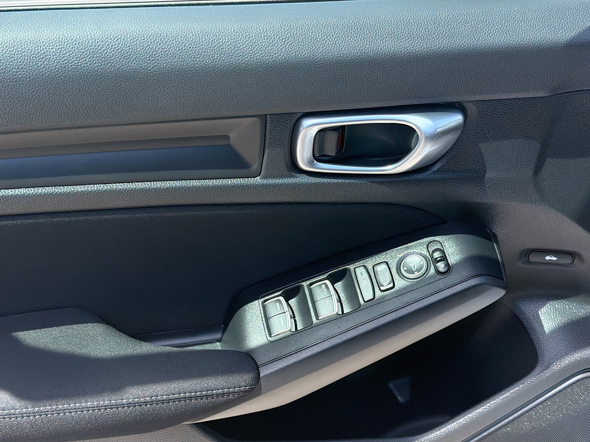 2024 Honda Civic Sport - Photo 16