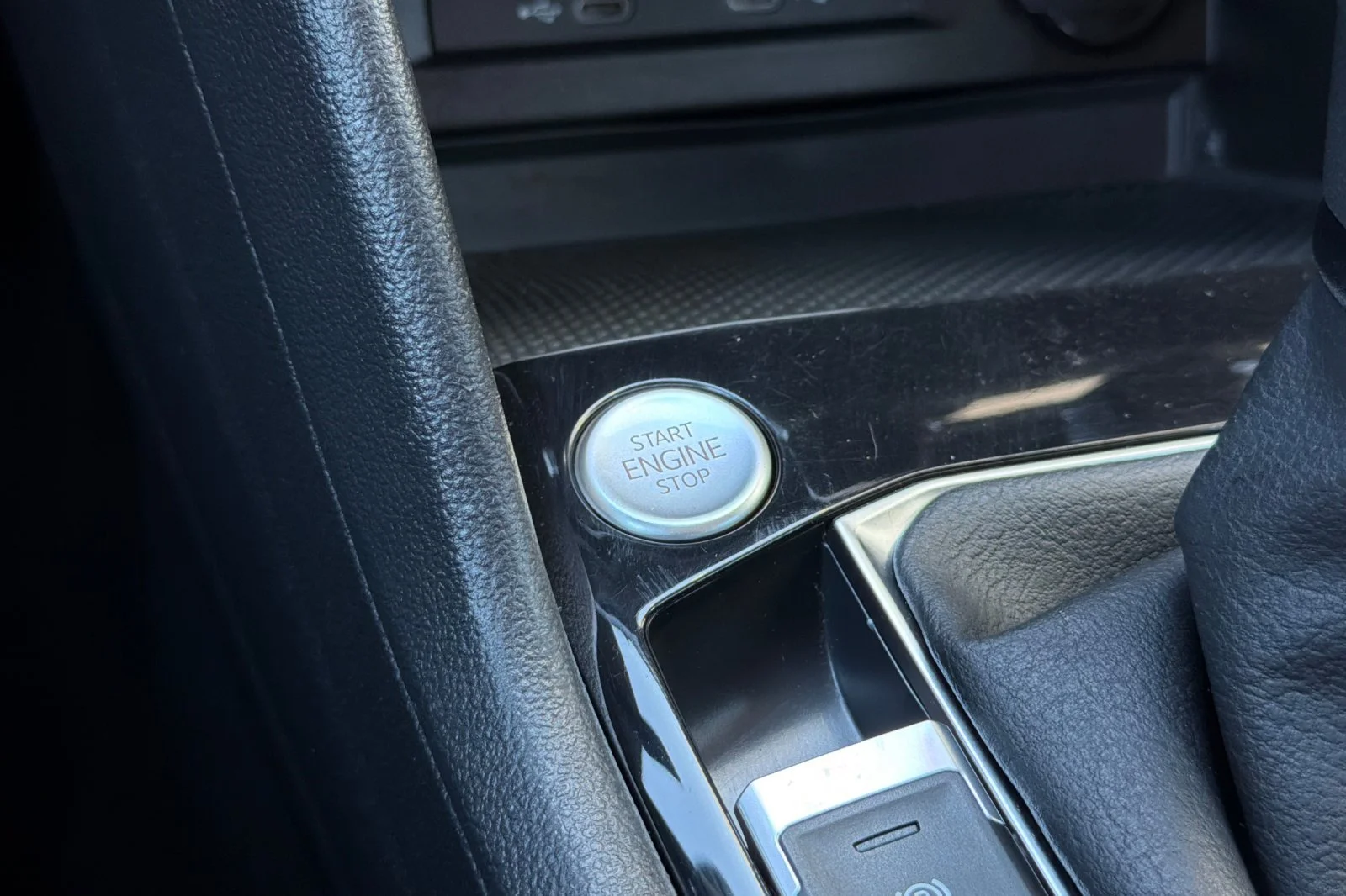Used 2023 Black Volkswagen 1.5T S image 22