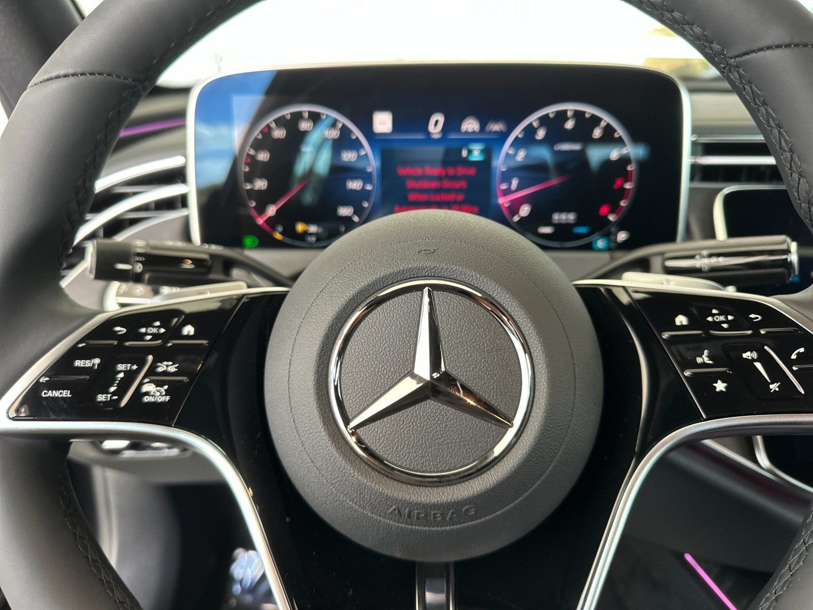 New 2027 Graphite Grey Metallic Mercedes-Benz E 350 image 23