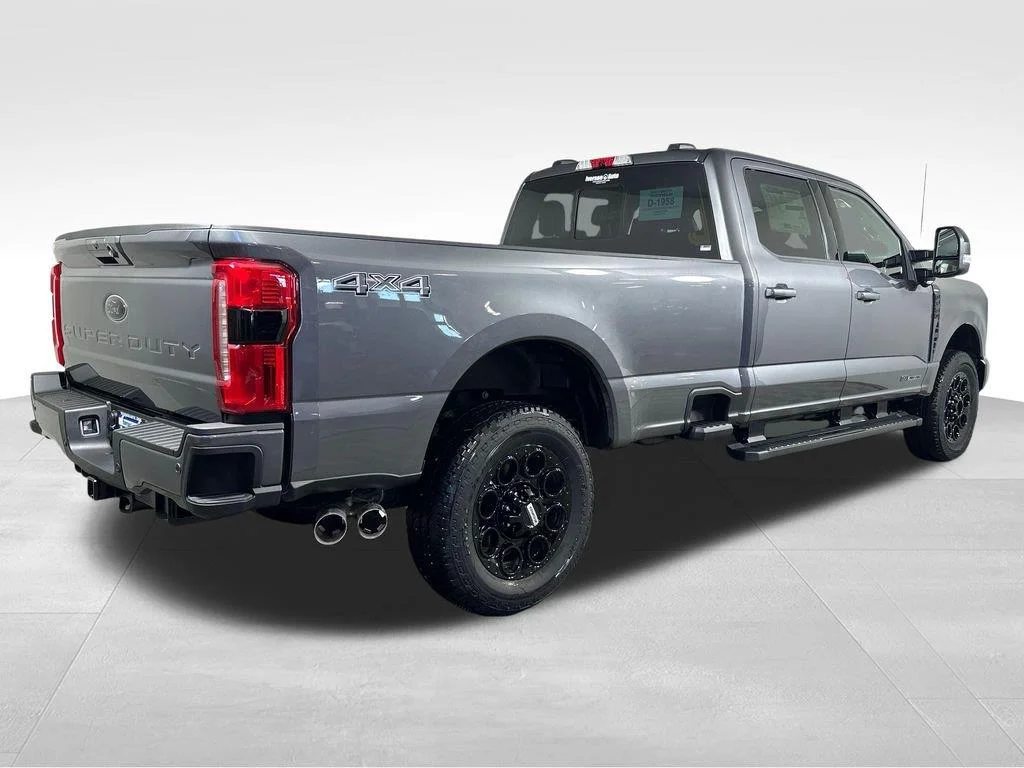 New 2026 Carbonized Gray Metallic Ford F-350® Lariat® image 10