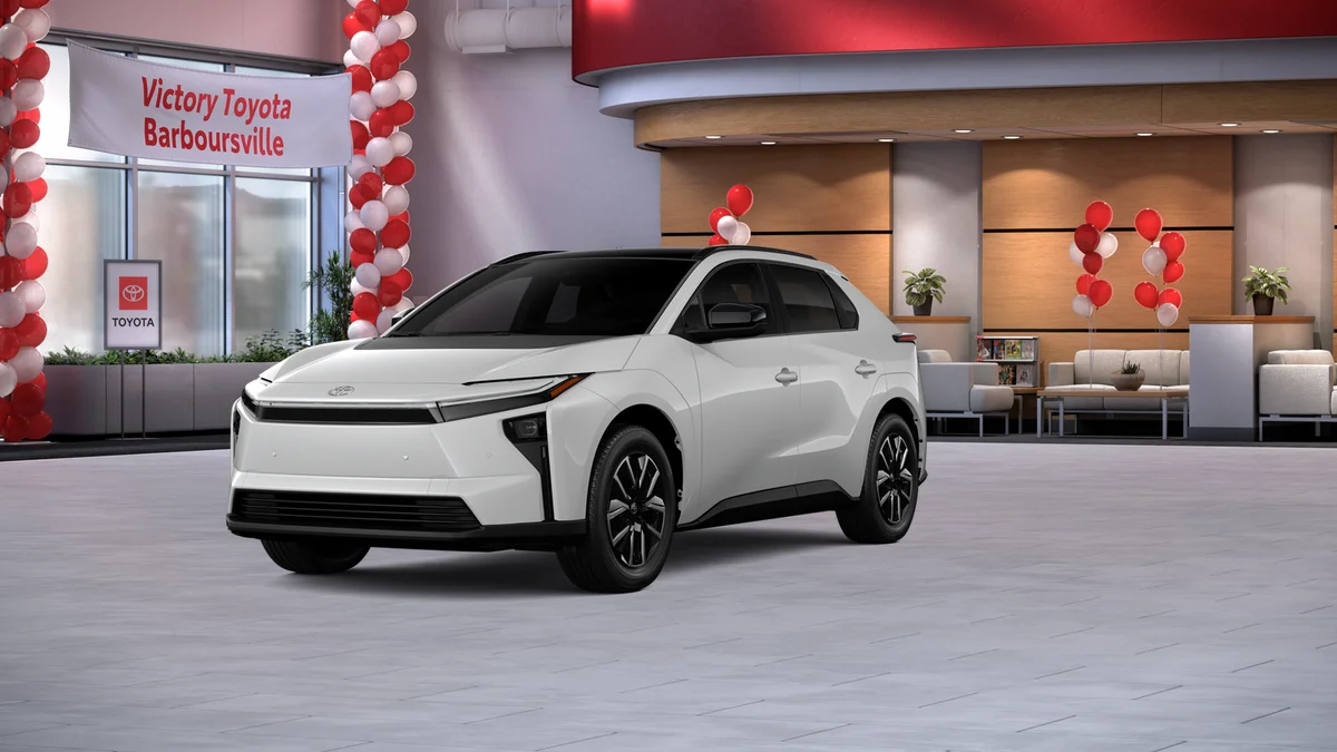 New 2026 Wind Chill Pearl Toyota XLE image 36