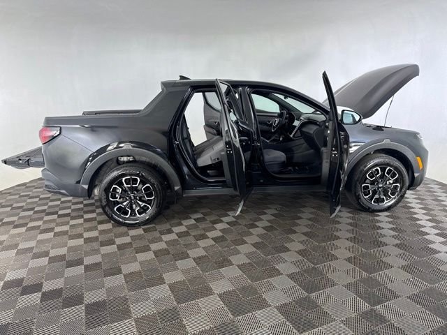Used 2024 Black Hyundai SEL image 16