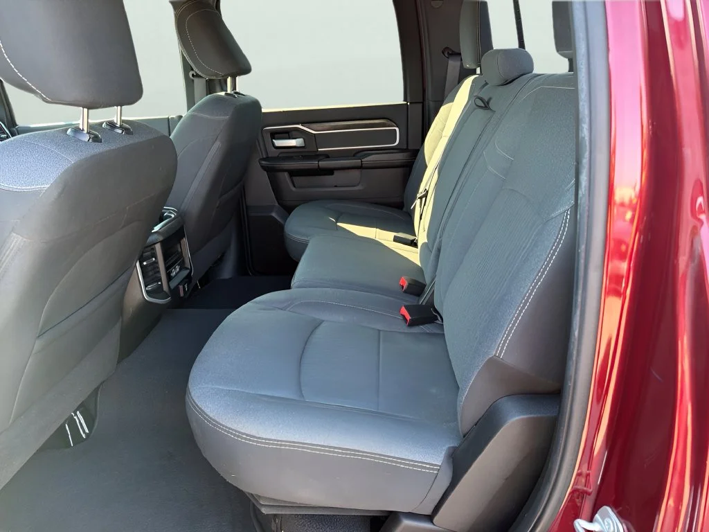 Used 2022 Delmonico Red Pearlcoat Ram Big Horn image 9