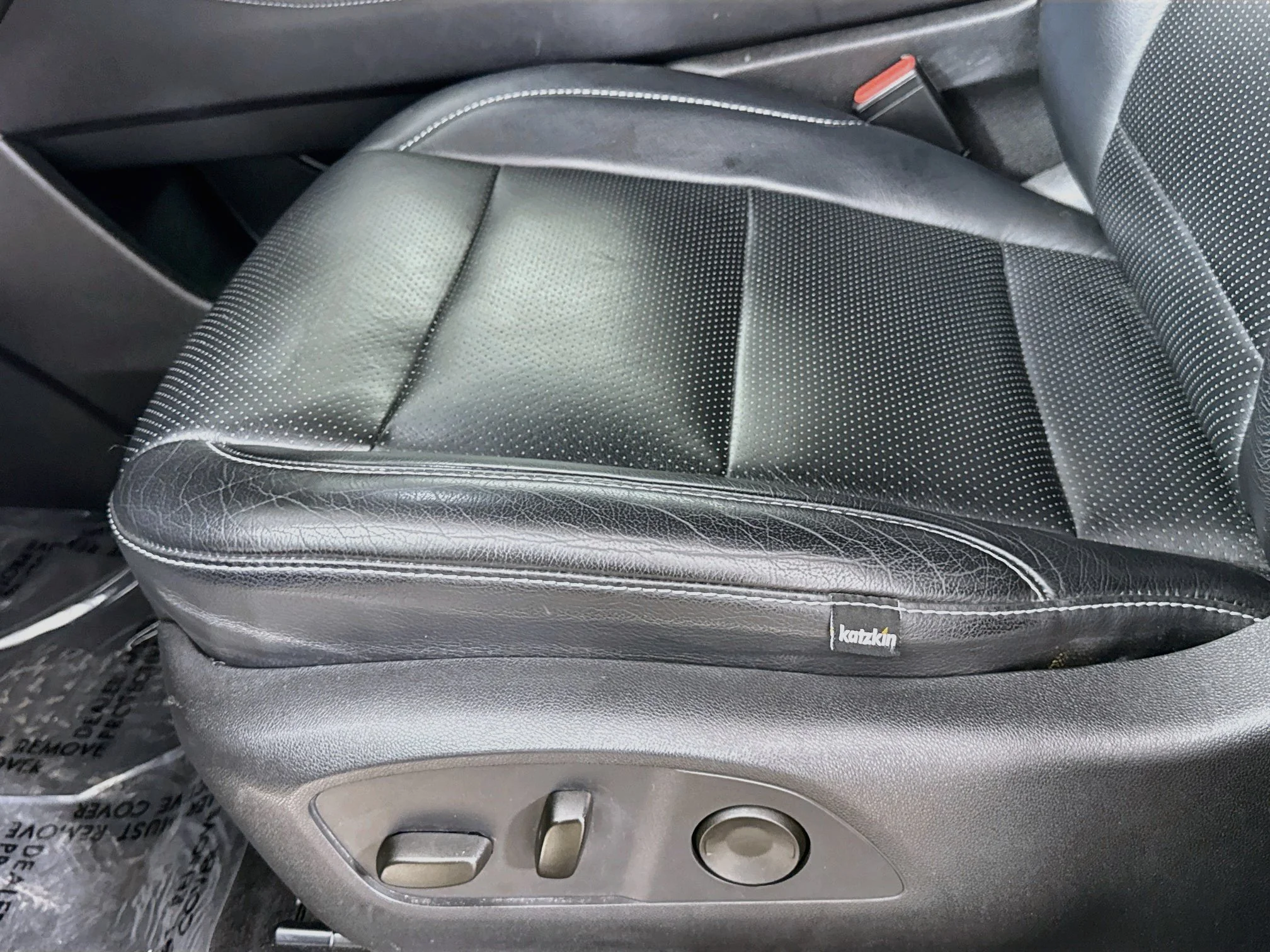 Used 2025 Mosaic Black Metallic Chevrolet LT image 22