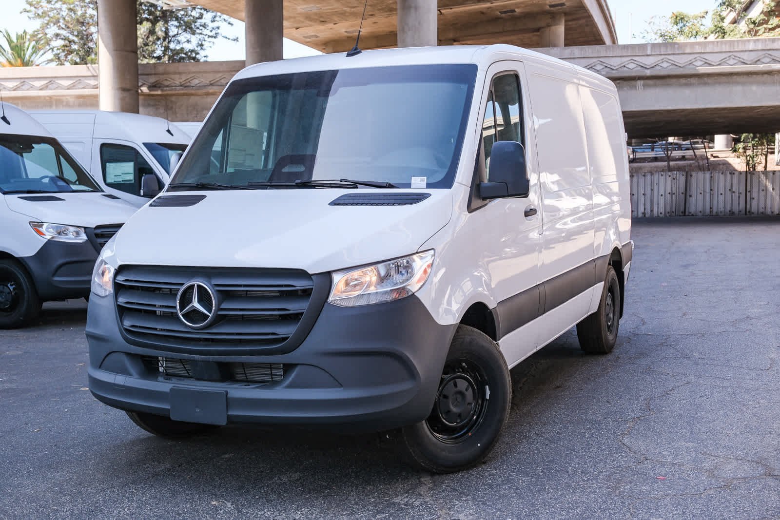 New 2026 Arctic+White Mercedes-Benz Cargo 144 WB  RWD 2.0L 4-Cylinder image 2