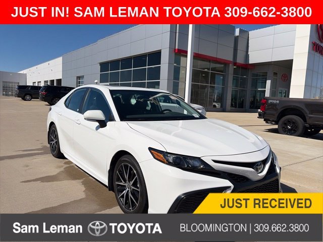 2023 Toyota Camry Hybrid SE