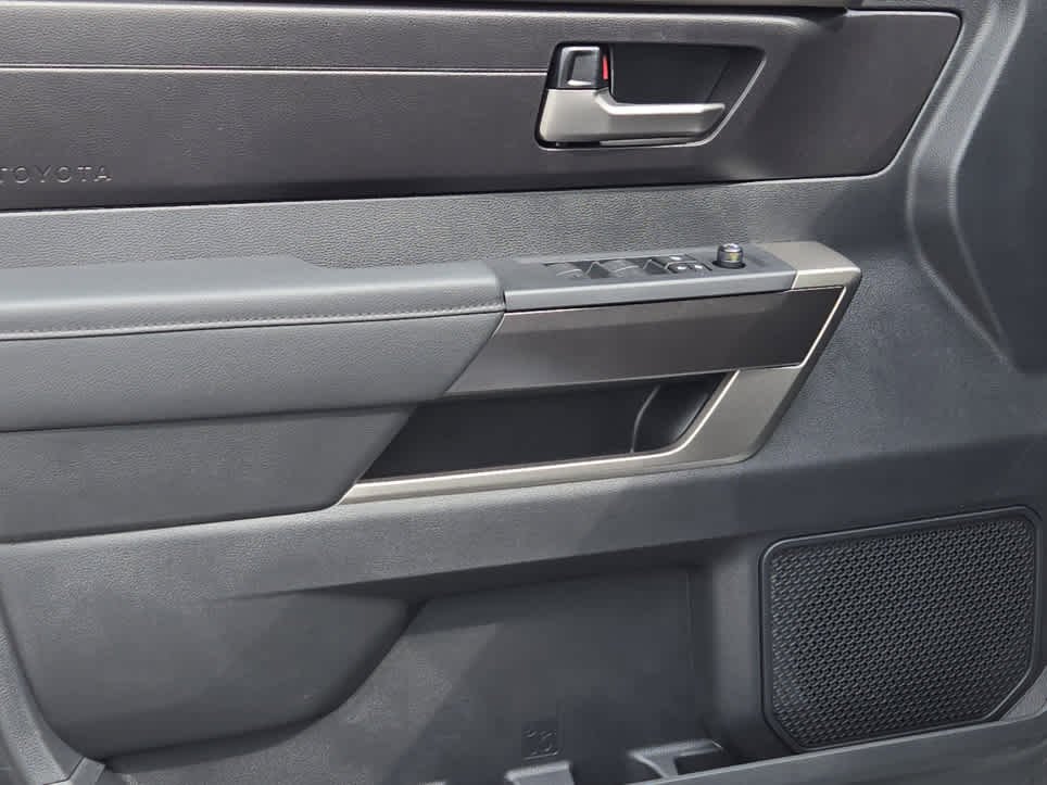2026 Toyota Tundra SR5 - Photo 10