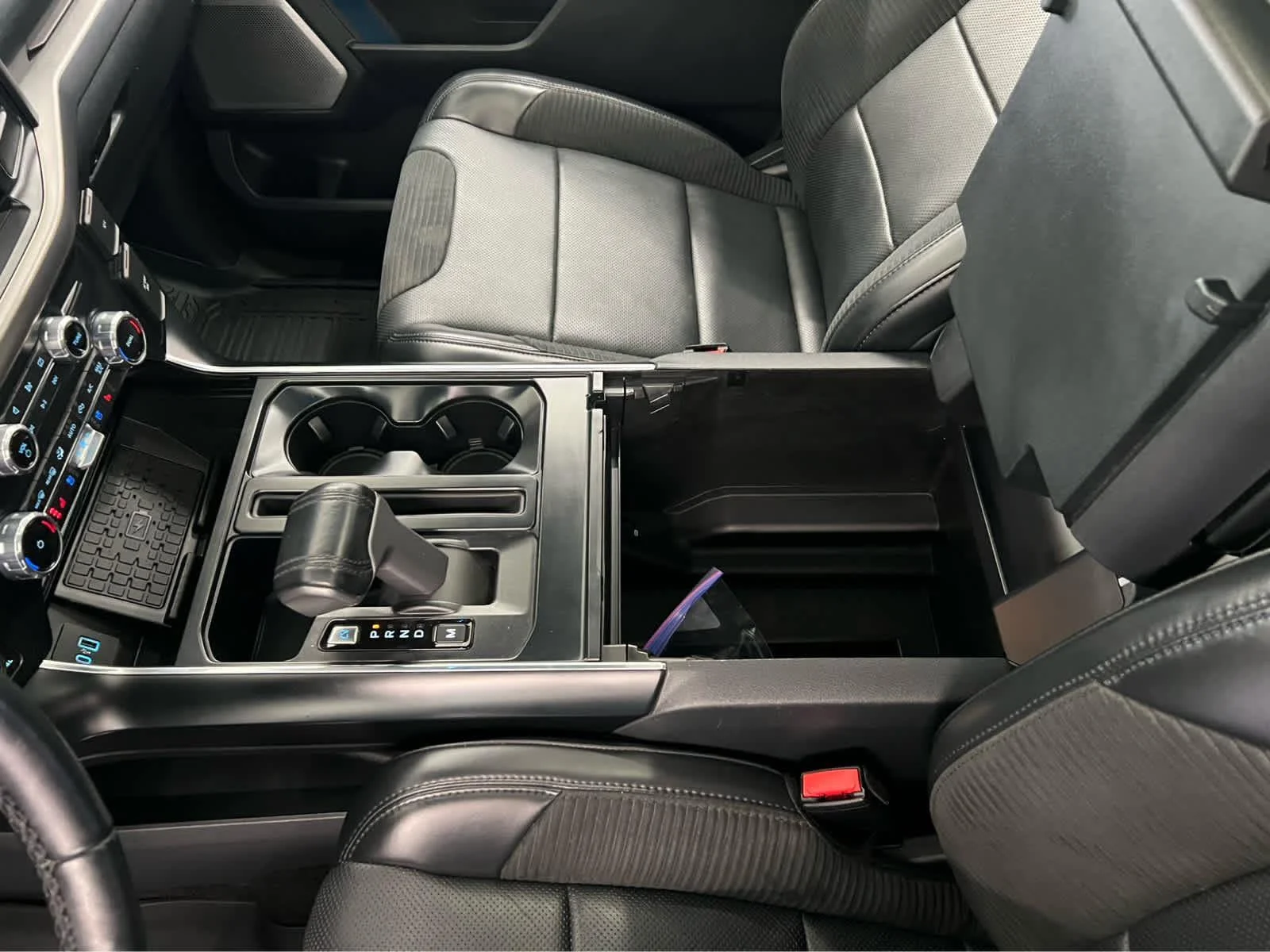 2023 Ford F-150 Raptor - Photo 20