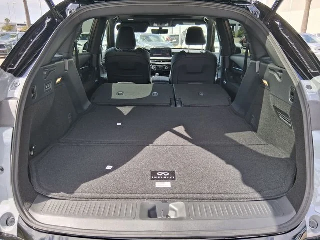 New 2027 2T HRBR GRAY INFINITI Sport AWD image 6