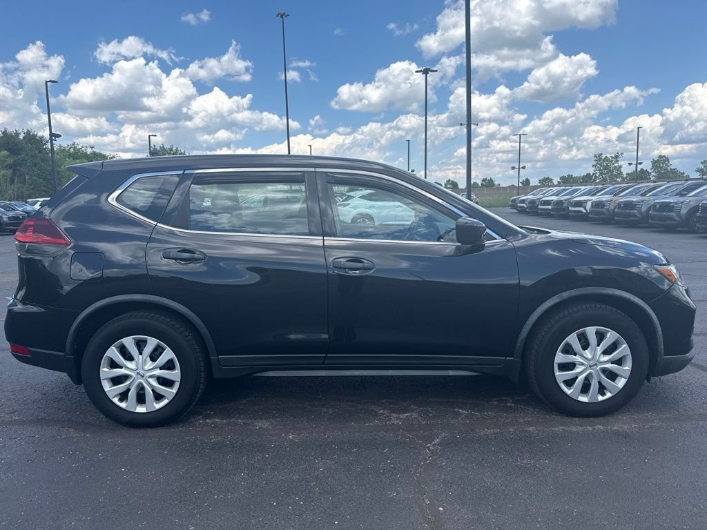 Used 2018 Nissan Rogue S with VIN KNMAT2MT8JP600804 for sale in Clarksville, IN