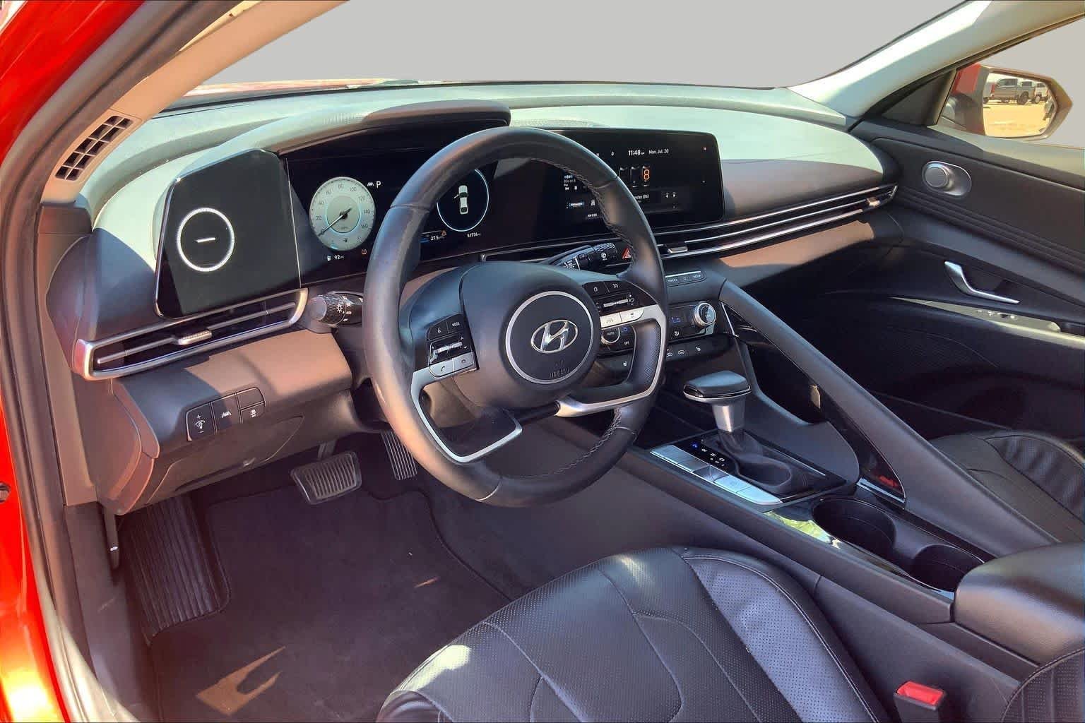 Used 2021 Lava Orange Hyundai Limited image 17