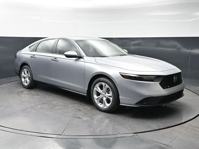 New 2026 Solar Silver Metallic Honda LX image 3