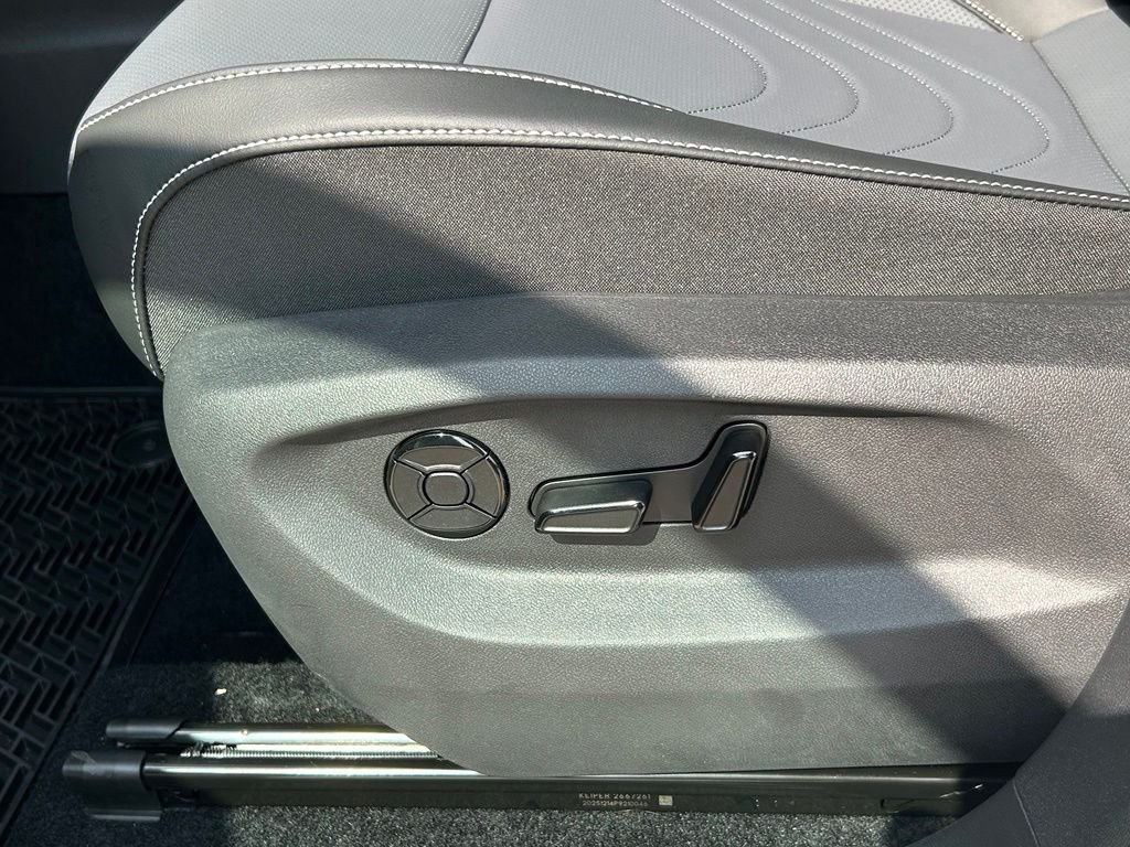 New 2026 White Volkswagen SE image 20