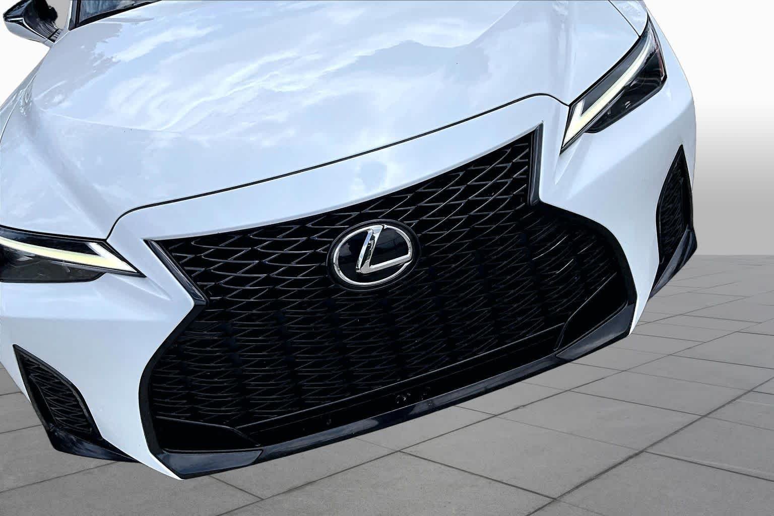Used 2024 Ultra White Lexus F SPORT Design image 30