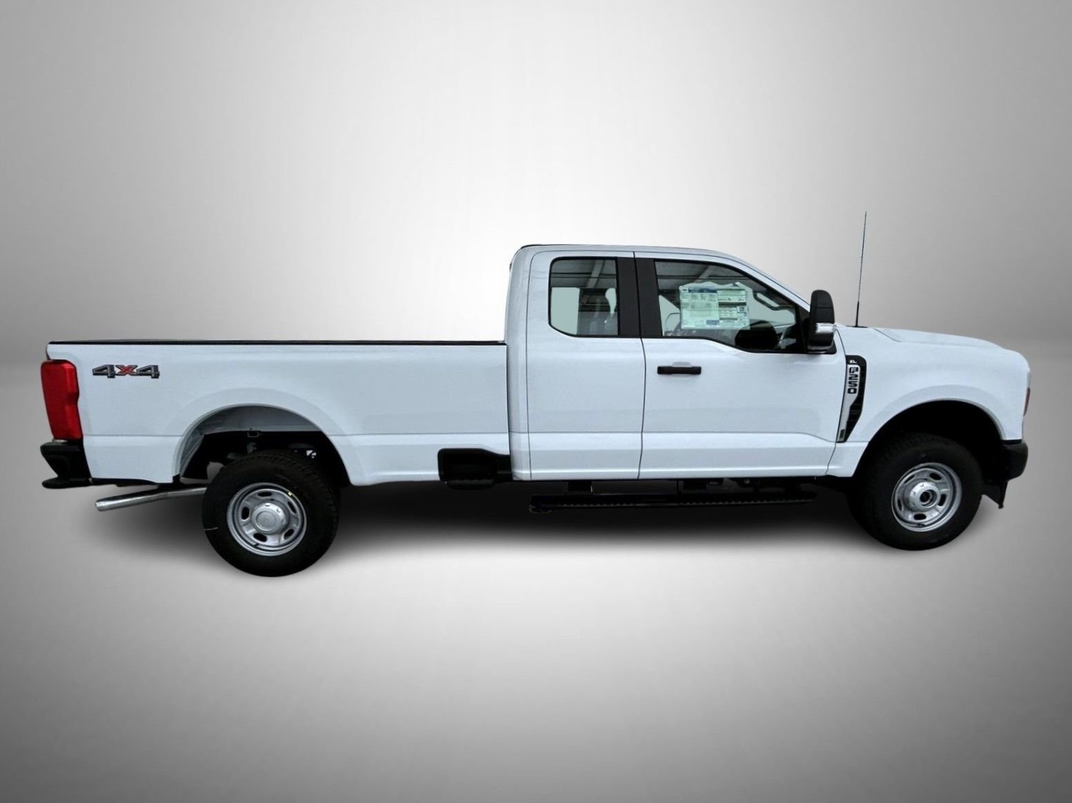 New 2026 Oxford White Ford XL image 4