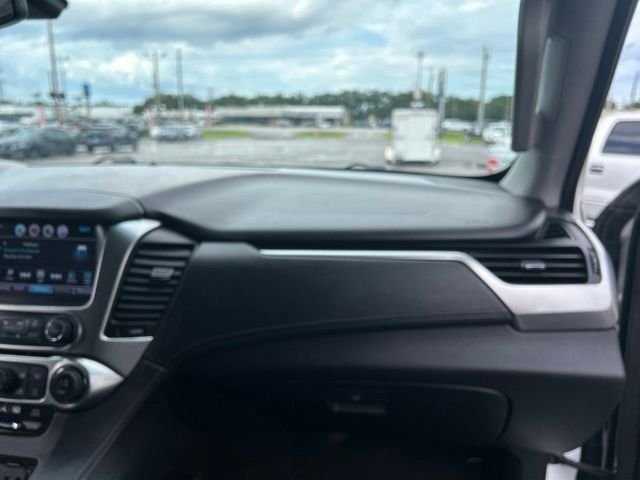 Used 2017 White Chevrolet LS image 14
