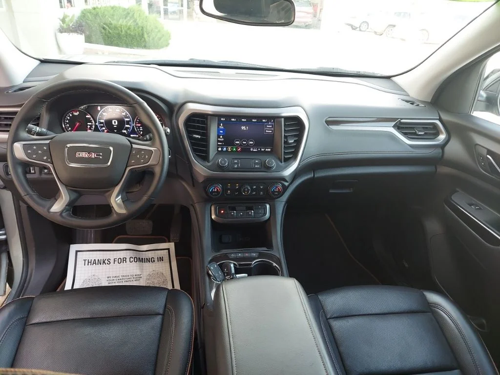 Used 2023 Silver GMC AT4 image 18