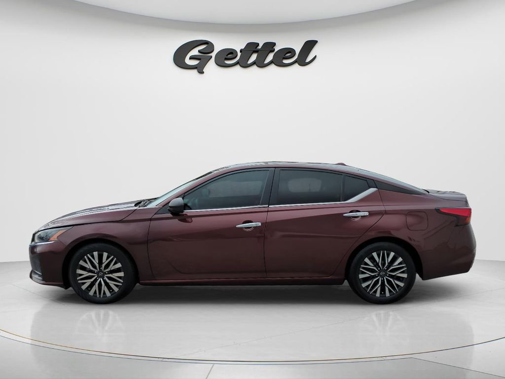 Used 2024  Nissan 2.5 SV image 8