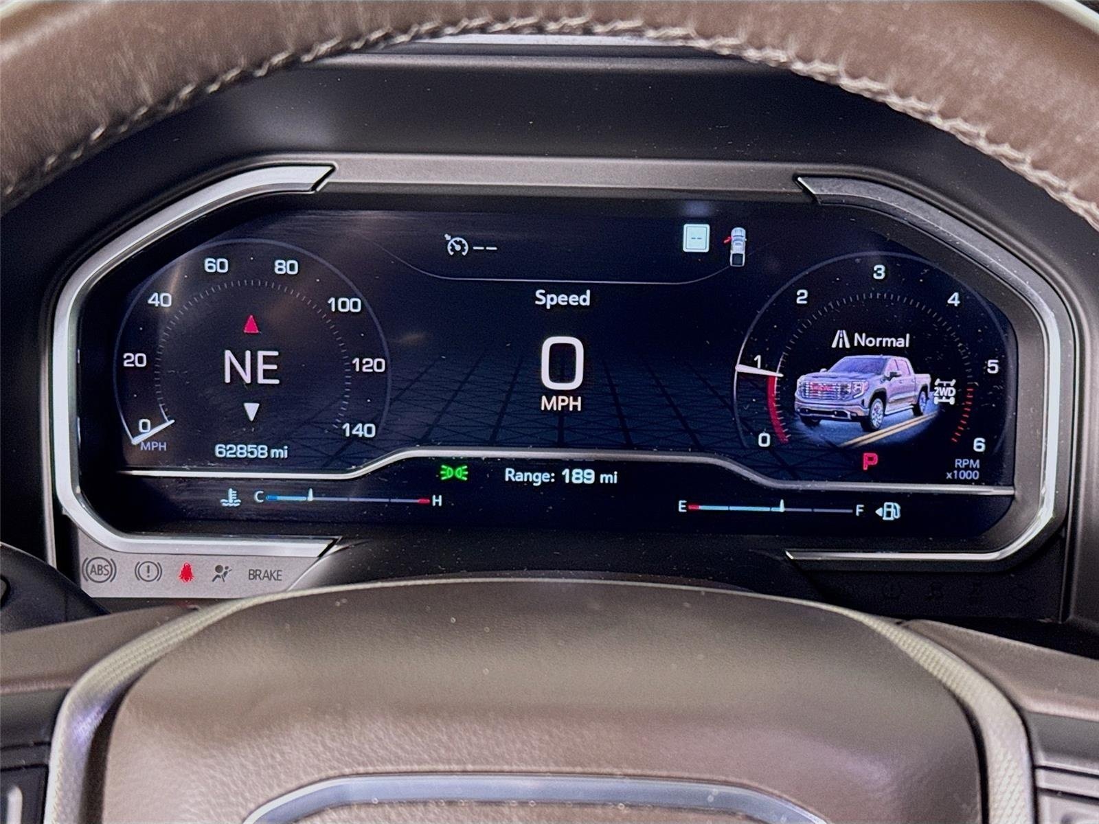 Used 2022 White Frost Tricoat GMC Denali image 13