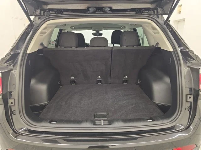 Used 2019 Diamond Black Jeep Sport image 15
