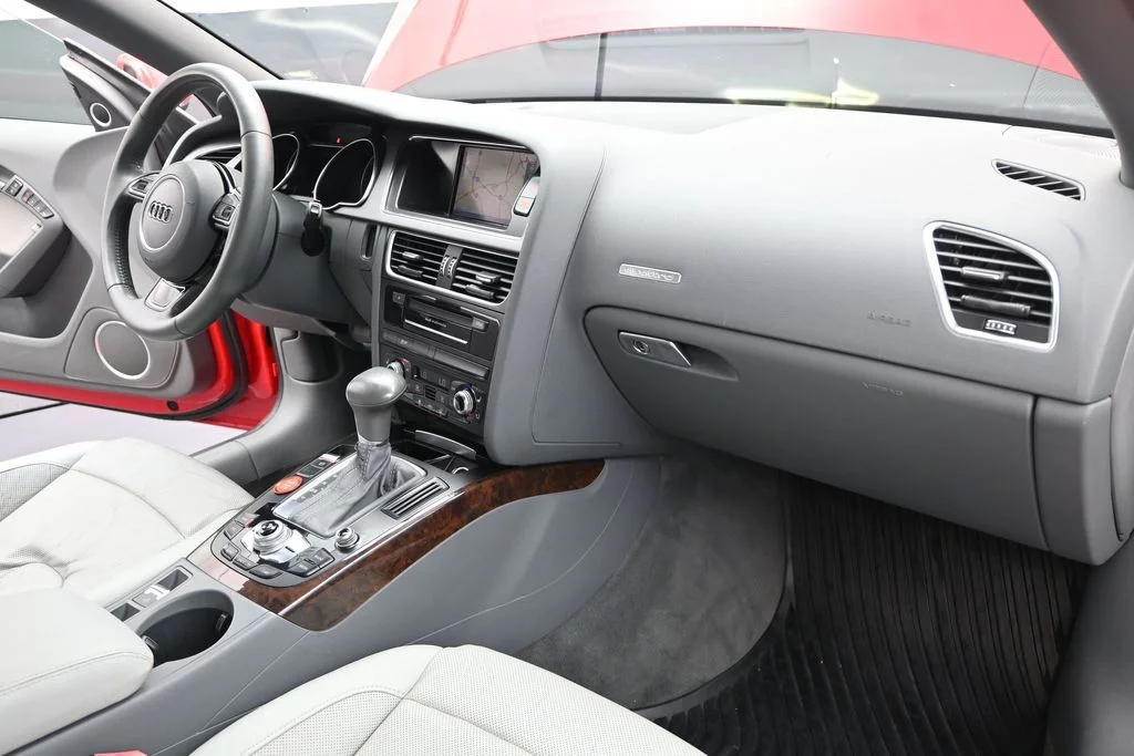 Used 2014  Audi 2.0T Premium Plus image 24