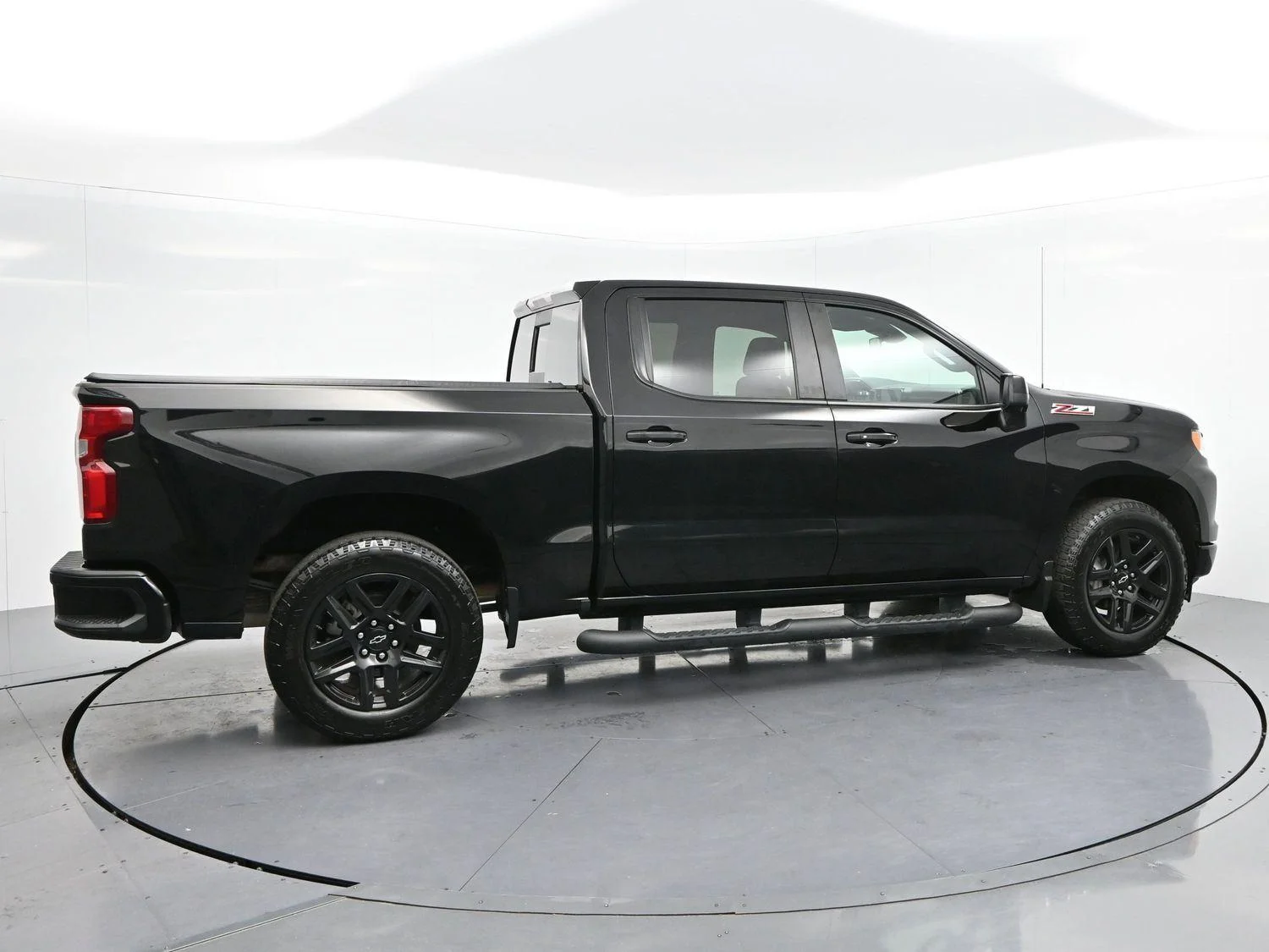 Used 2023 Black Chevrolet RST image 8