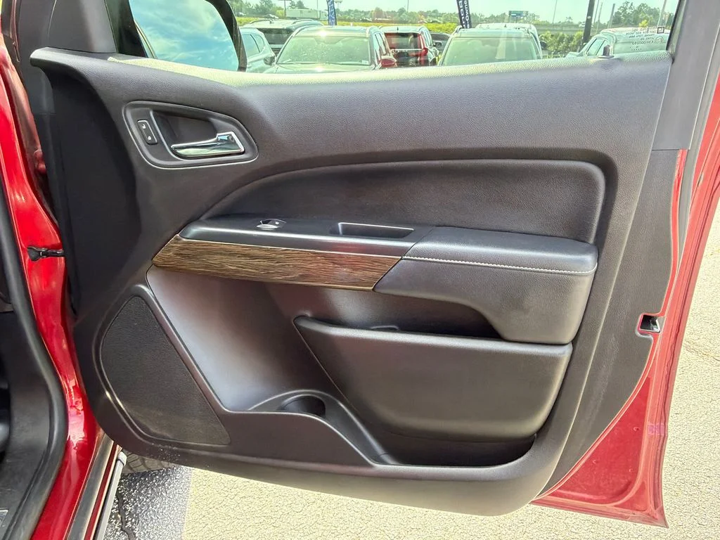 Used 2019 Red GMC Denali image 14